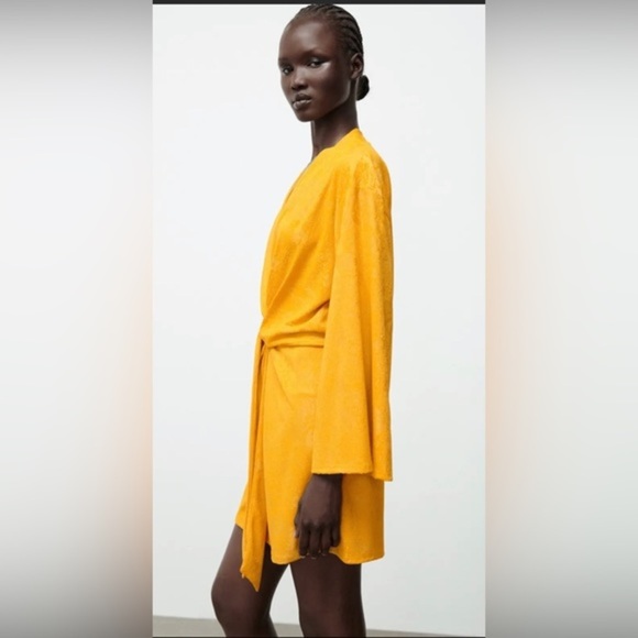 Zara Yellow front Knotted Jacquard kimono sleeves Dress Size‎ large brand new